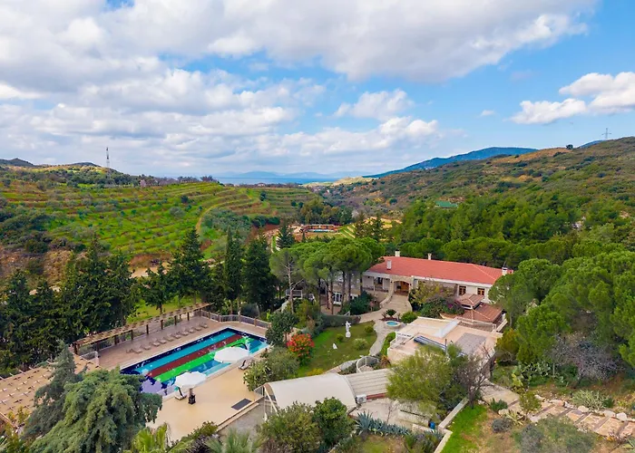 Kairos Valley Wellness & Longevity Hotell *